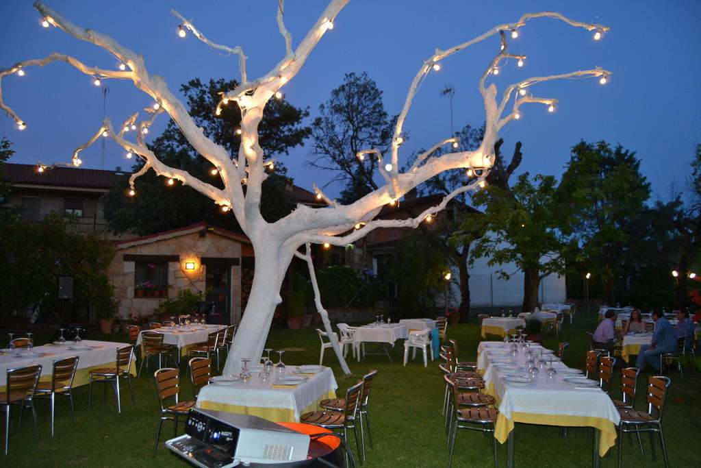 Hostal El Cardenillo Madrigal de la Vera Exteriör bild